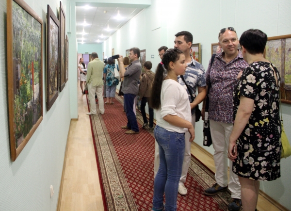 Открытие выставки художественных работ из фондов Курской галереи «АЯ»