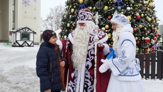 20 декабря вновь стартовал городской проект «Уличный Дед Мороз»